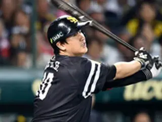 ソフトB・李大浩、4打数3三振…4試合連続でバット響かず