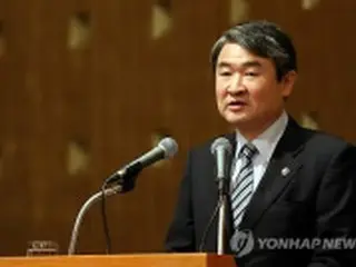 韓国外務次官が出国　日米との３カ国次官級協議に出席