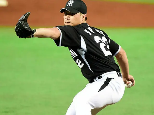 阪神の守護神オ・スンファン（呉昇桓）が中日戦で1イニングを奪三振3でパーフェクトに処理。この結果、シーズン5セーブ目をあげた。（提供:news1）