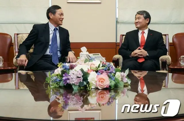 韓国政府が、日本を相手に過去史の問題を継続的に提起しながら北朝鮮の核問題など他の事案については協力を強化するという“ツートラック・アプローチ”を再確認した。（提供:news1）