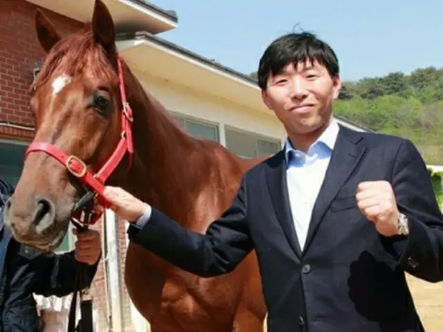 吉田俊介氏＝２１日、釜山（聯合ニュース）