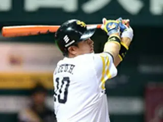 ソフトB・李大浩、来日後初の2打席連続HR