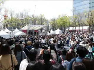 ＜芸能＞日本初開催の韓流フェス「ＫＣＯＮ」　１万５千人来場