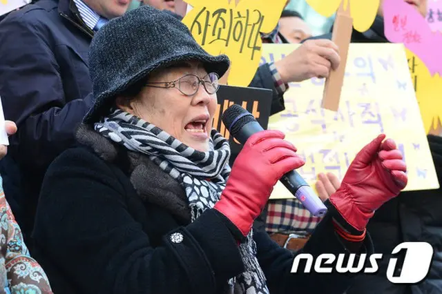 米国を訪問中の元従軍慰安婦イ・ヨンス氏（87）が日本の謝罪を要求した。AFP通信が23日（現地時間）、報道した。