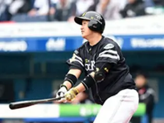 ソフトB・李大浩、7試合連続安打達成