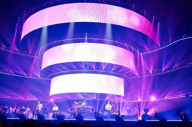 「CNBLUE」 SPRING LIVE 2015「WHITE」開催！超満員のステージ3公演で約3.5万人動員！(C)FNC MUSIC JAPAN INC.