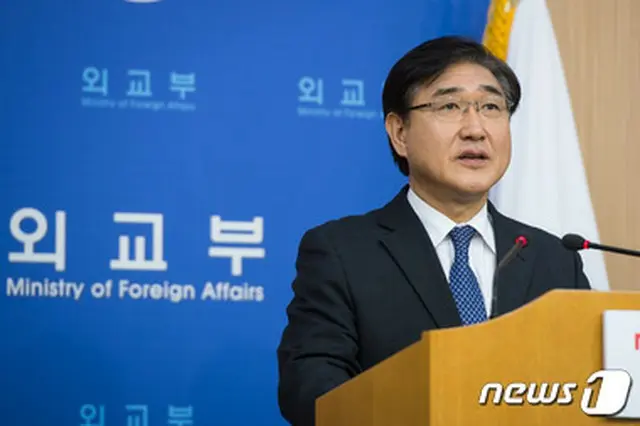 韓国政府は30日、安倍首相の訪米について与野党の政治家から「外交失敗だ」と指摘されていることに対して「極端な考えだ」と反論した。（写真は外交部のノ・グァンイル報道官 / 提供:news1）