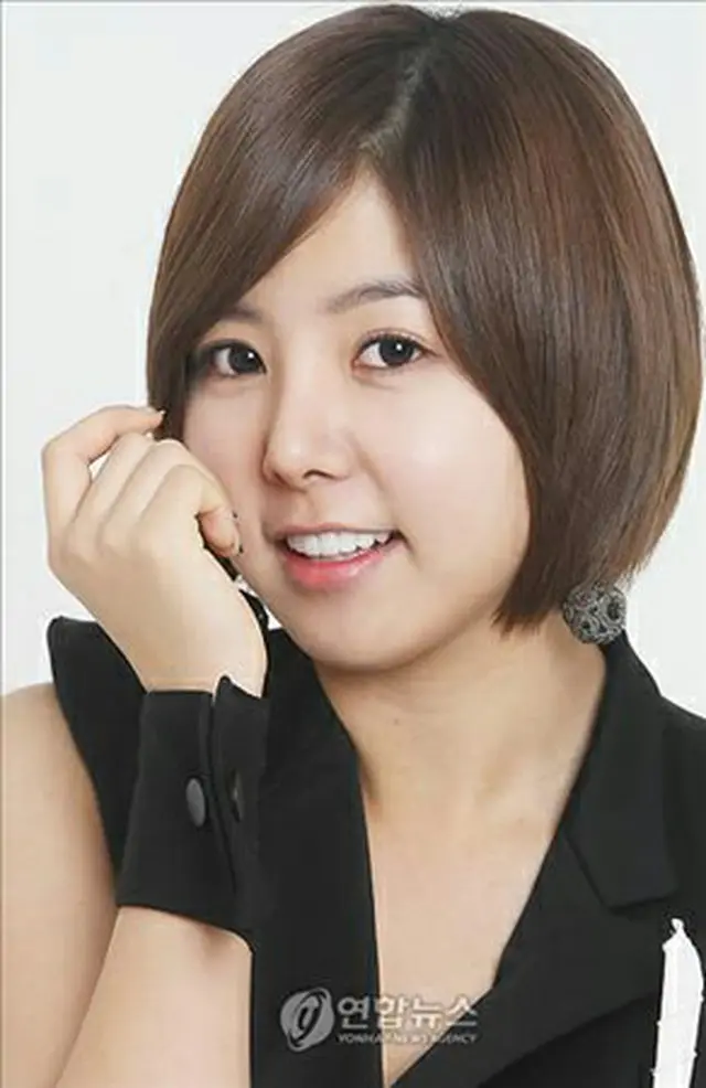 「AFTERSCHOOL」レイナ