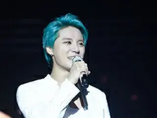「JYJ」ジュンス、GUMMYを応援…コンサートにゲスト出演