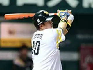 李大浩“決勝打”でソフトバンクが千葉ロッテ下し2連勝
