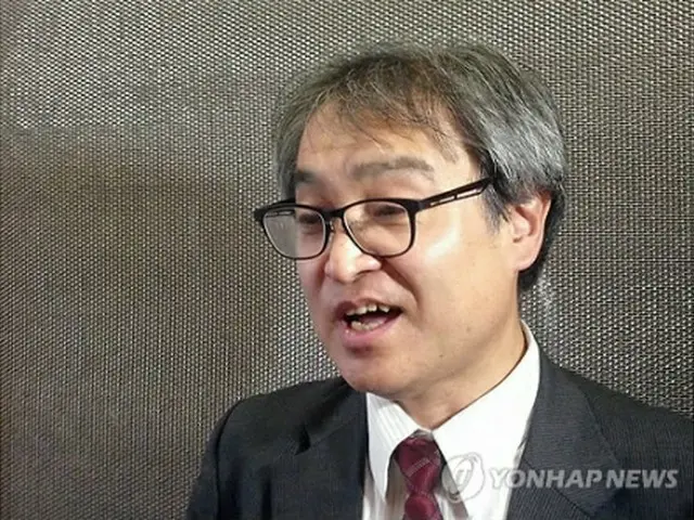 講演後、聯合ニュースの取材に応じる植村氏＝４日、ニューヨーク（聯合ニュース）