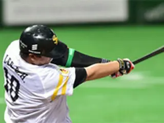 ソフトB・李大浩、シーズン目標30本塁打へ向け順調