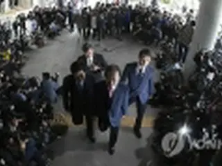 裏金疑惑　与党大物の知事を取り調べ＝韓国検察