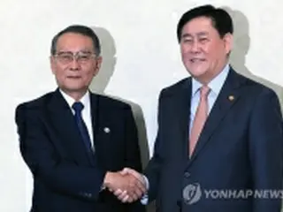 韓国副首相　日韓経済協会長に協力要請＝「政経分離」強調