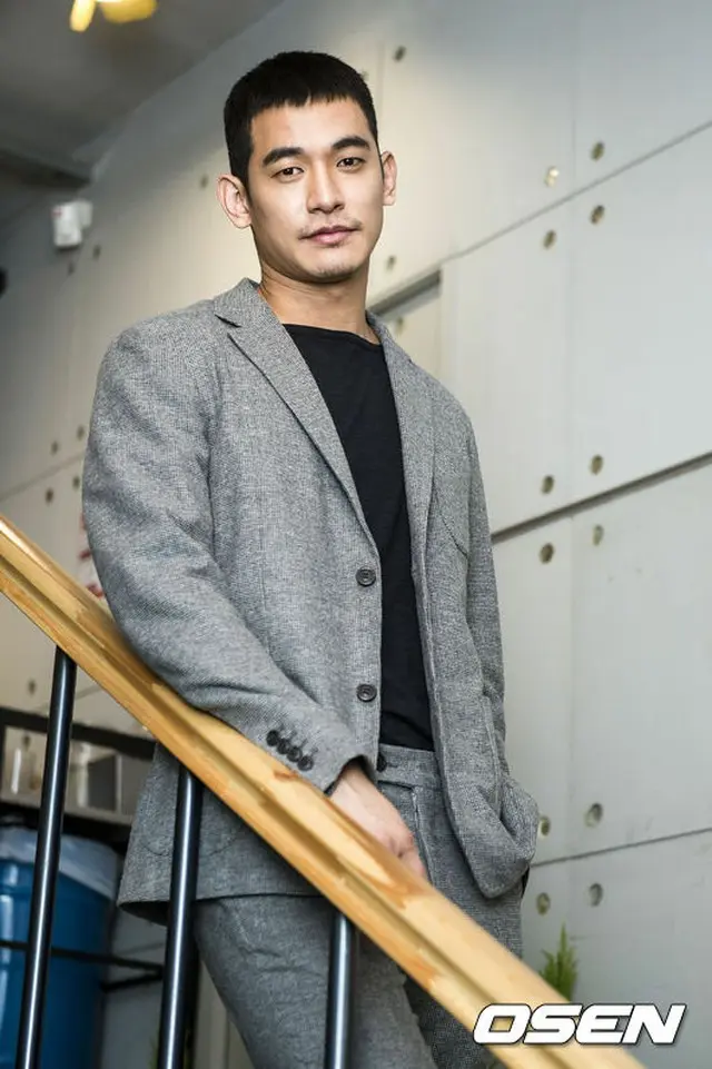 韓国女性歌手ペク・チヨンの夫で俳優のチョン・ソグォンが、13日に発生した予備軍銃乱射事件当時、現場となった訓練場にいたものの、事件発生より前に訓練場を後にしていたことがわかった。