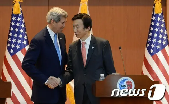ケリー米国務長官は18日、日本従軍慰安婦の問題に関して「第二次世界大戦時に日本軍によって行われた性目的の女性人身取引（human trafficking）は、残酷でひどい人権侵害だ」と強調した。（提供:news1）