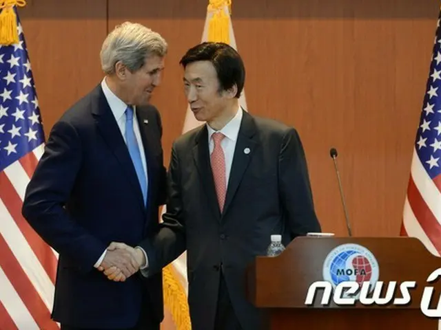 ケリー米国務長官は18日、日本従軍慰安婦の問題に関して「第二次世界大戦時に日本軍によって行われた性目的の女性人身取引（human trafficking）は、残酷でひどい人権侵害だ」と強調した。（提供:news1）
