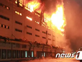金浦の「第一毛織」物流倉庫で火災…放火の可能性…警備員一人死亡＝韓国