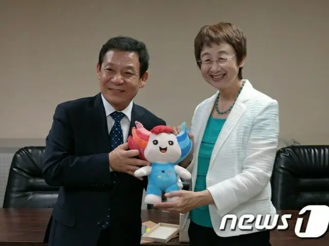 韓国・光州市は25日、ユン・ジャンヒョン市長が24日、日本の姉妹都市である仙台市・奥山恵美子市長と会い、今後の両都市間の持続的な友好協力関係を約束したことを明かした。