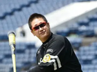 ソフトB・李大浩「連続欠場、申し訳ない」…交流戦から出撃