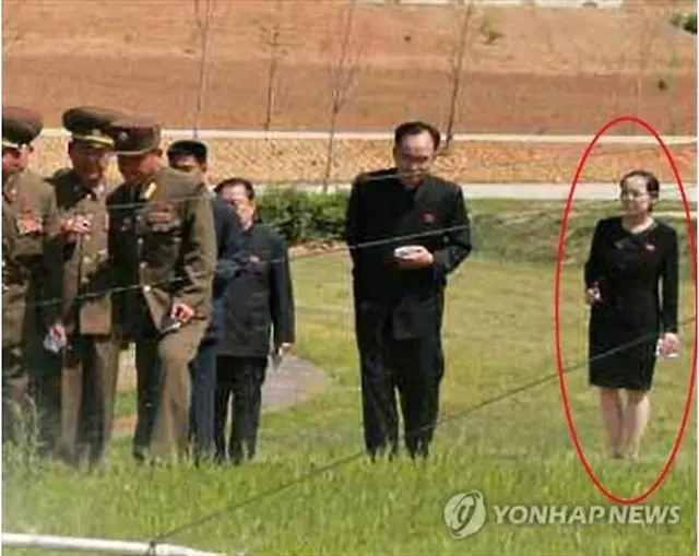 労働新聞が掲載した与正氏の写真＝（聯合ニュース）