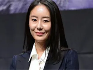 女優ユン・ジョンヒ、6歳年上の一般男性とバリで結婚式挙げていた