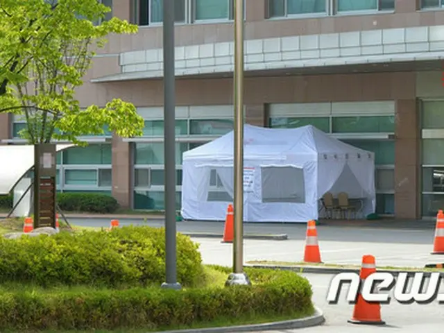 中東呼吸器症候群（MERS＝マーズ）3次感染者が発生した中、感染症をを眺める閉鎖的な見方がMERS拡大をあおっているという指摘が出てきている。（提供:news1）