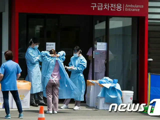 韓国・三星（サムスン）ソウル病院での中東呼吸器症候群（MERS＝マーズ）3次感染者が8日、一気に17人増え、ウイルスの拡散速度がはやくなっている。