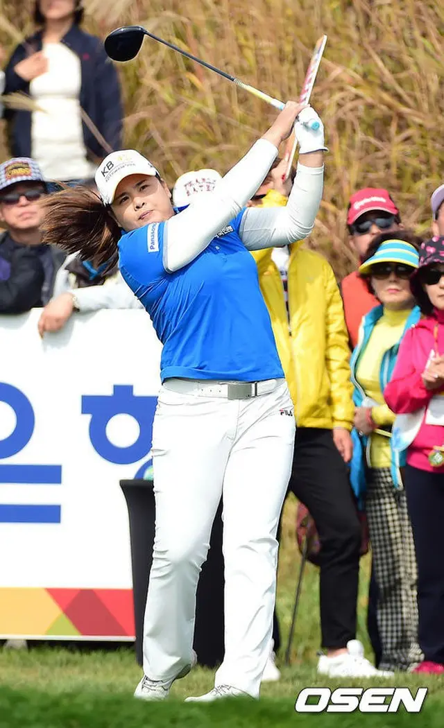 韓国女子プロゴルファーパク・インビ（朴仁、26、KB金融グループ）が米国女子プロゴルフ（LPGA）ツアー3連続メジャー大会優勝と世界ランキング1位奪還を同時に成し遂げた。（提供:OSEN）
