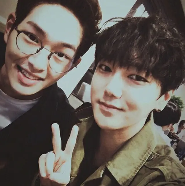 イェソン（SUPER JUNIOR）が、オンユ（SHINee）と一緒に撮った写真を公開した。（提供:OSEN）