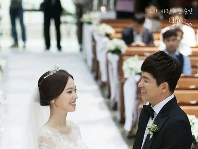 韓国“ビリヤードの女神”チャ・ユラム（27）とイ・ジソン作家（40）の非公開の結婚式写真が公開された。（提供:OSEN）