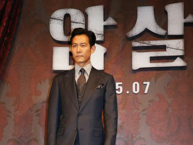韓国俳優イ・ジョンジェ（42）が、映画「暗殺」での役作りのために、並々ならぬ努力で挑んだことを明かし、話題だ。（提供:news1）