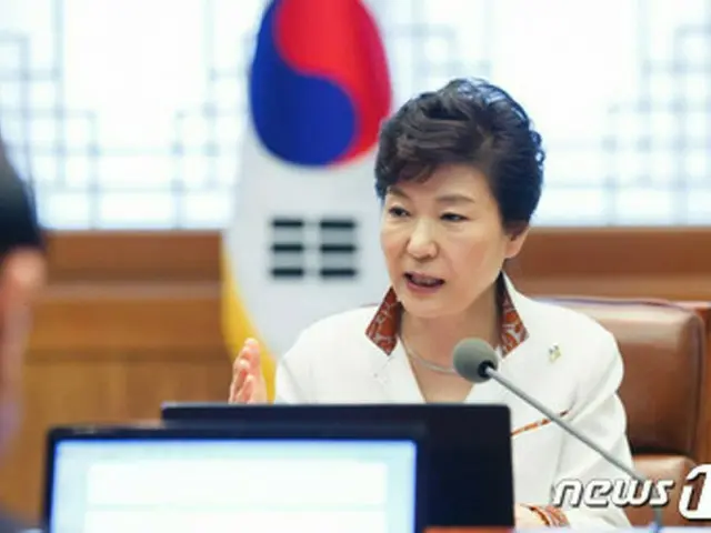 韓国の朴槿恵（パク・クネ）大統領は30日、韓国陸・海・空の各軍の主要指揮官を青瓦台（大統領府）に招き、昼食会を開催する。（提供:news1）