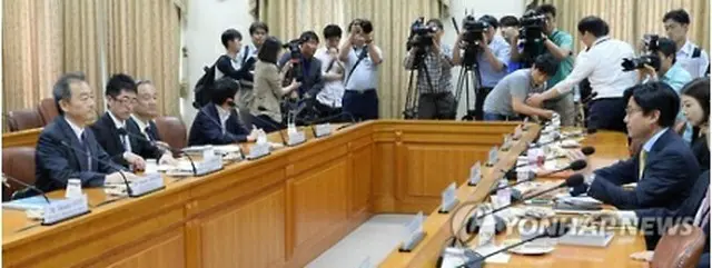 「明治日本の産業革命遺産」の世界文化遺産登録をめぐる韓日協議のもよう＝（聯合ニュース）