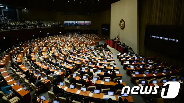 韓国で内部告発者に対する保護措置を強化する内容の「公益申告者保護法」の改正案が6日、国会本会議を通過した。（提供:news1）