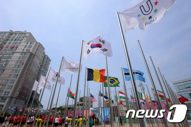 2015光州夏季ユニバーシアード大会に参加した、中部アフリカの内陸に位置するブルンジ共和国出身の男女選手2人が、選手村から姿を消した。U大会組織委員会が足取りを追っている。