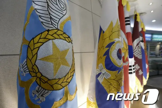 韓国国防部は7日、中国に軍事機密を流出した容疑がもたれている国軍機務司令部所属A少佐を今週中に起訴することを明らかにした。