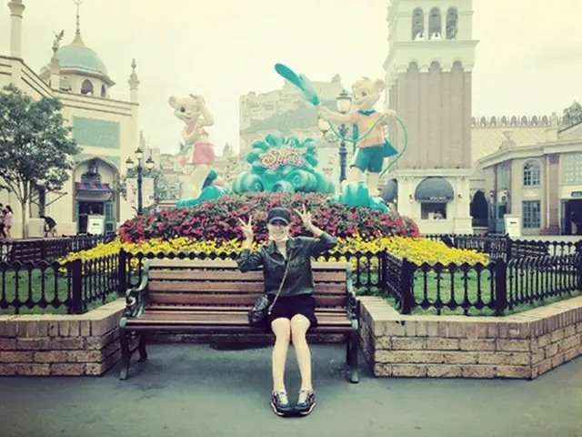 歌手BoAが遊園地での写真を公開した。（提供:OSEN）