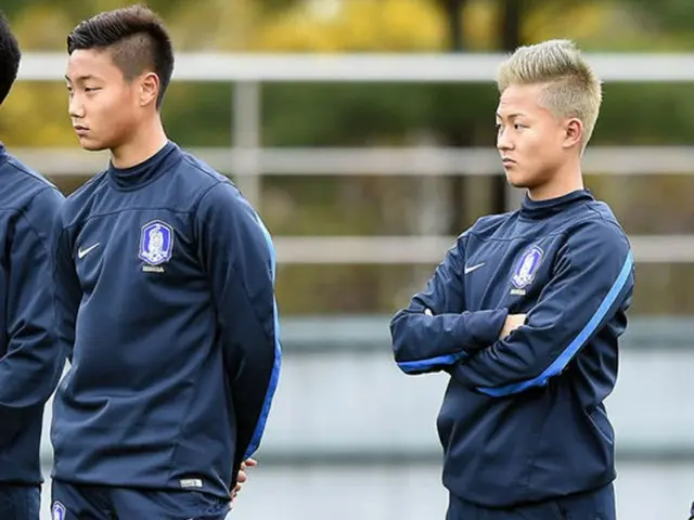 韓国出身のサッカー選手ペク・スンホ（18、MF）と“韓国のメッシ”ことイ・スンウ（17、FW）は、これから本格的に難しい戦いに挑戦することになる。