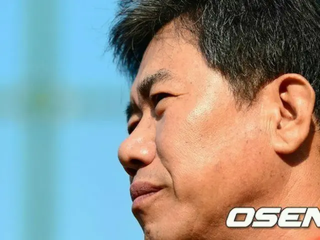 KBO（韓国野球委員会）は14日、キム・シジン元韓国ロッテ監督を戦力分析チーム長に選任するなど11月に台湾と日本で開催される「2015プレミア12」代表チームの戦力分析チームを構成した。
