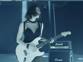 バンドでカムバック控える「Wonder Girls」ヘリム、ティーザー映像を公開…“華麗なギタリストに”