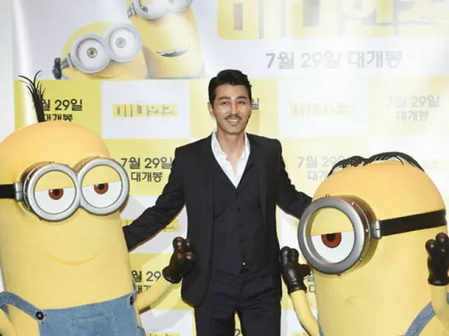 韓国俳優チャ・スンウォンが、映画「ミニオンズ」で吹き替えに初挑戦した心境を明かした。