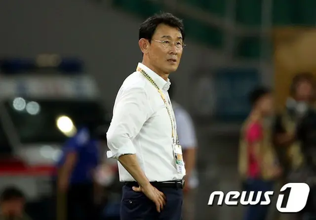 韓国女子サッカー代表のユン・ドクヨ監督が、日本との2015東アジア杯を前に、「勝利宣言」した。