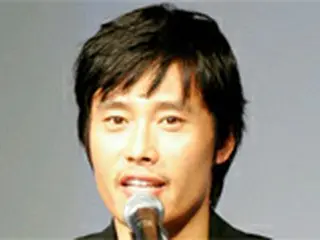 イ・ビョンホンの日本人ファン　本の収益金を寄付