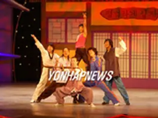 ＜ジャンプ＞の英国公演　チャールズ皇太子ら賞賛