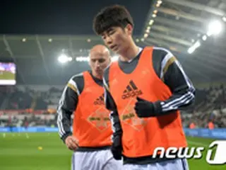 太もも裏側を負傷キ・ソンヨン、はやい回復力…スウォンジーの監督「週末の試合に出場できそうだ」