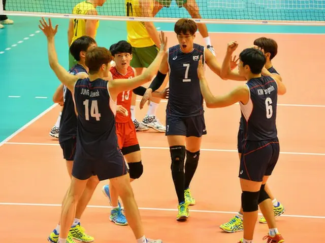 23歳以下（U-23）韓国代表チームが2015国際バレーボール連盟（FIVB）U-23世界選手権大会でブラジルの高い壁を越えることができなかった。（提供:news1）