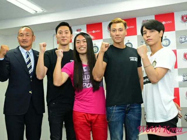 左から秋田豊、ヨンピル、Love Me Do、シム・ジファン、キュー（K-MUCH）
