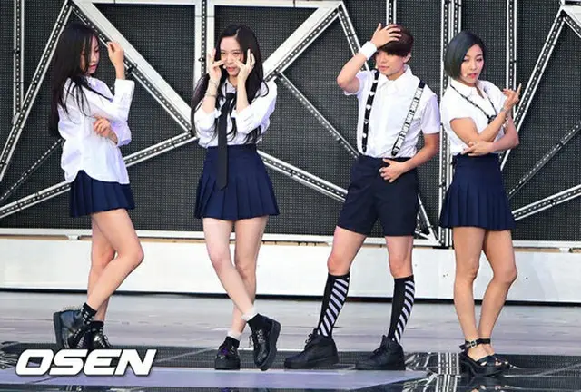 人気ガールズグループ「f(x)」がデビュー6周年を迎えた中、メンバーのエンバが胸につかえた本音を吐露した。（提供:OSEN）