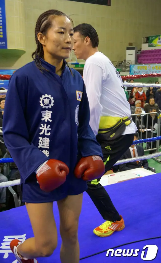 世界女子ボクシング協会（WIBA）ライトフライ級のチャンピオン、ホン・ソヨン（28）が韓国・全羅北道の完州郡（ワンジュグン）で2度目の防衛戦をおこなう。（提供:news1）
